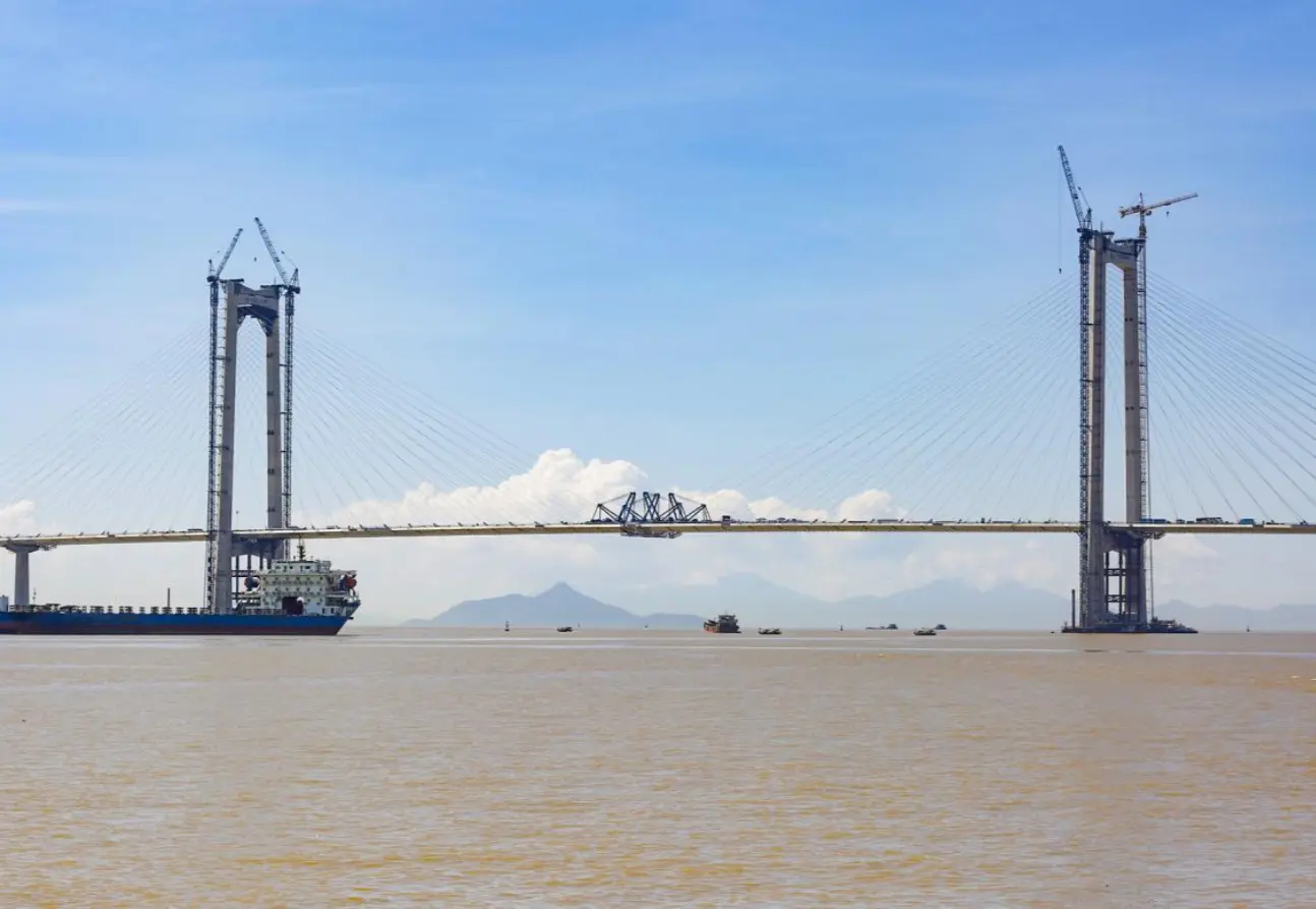 深中通道的建造历程