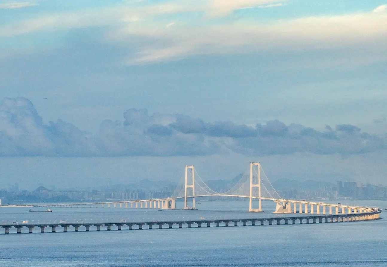深中通道的建造历程